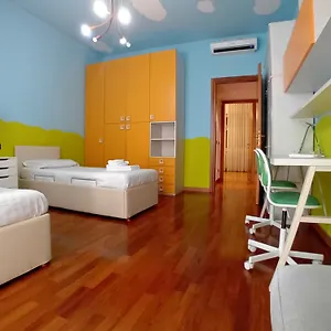 Bnbutler - Stromboli, 22 - Ampio, Luminoso Ed Elegante Apartamento