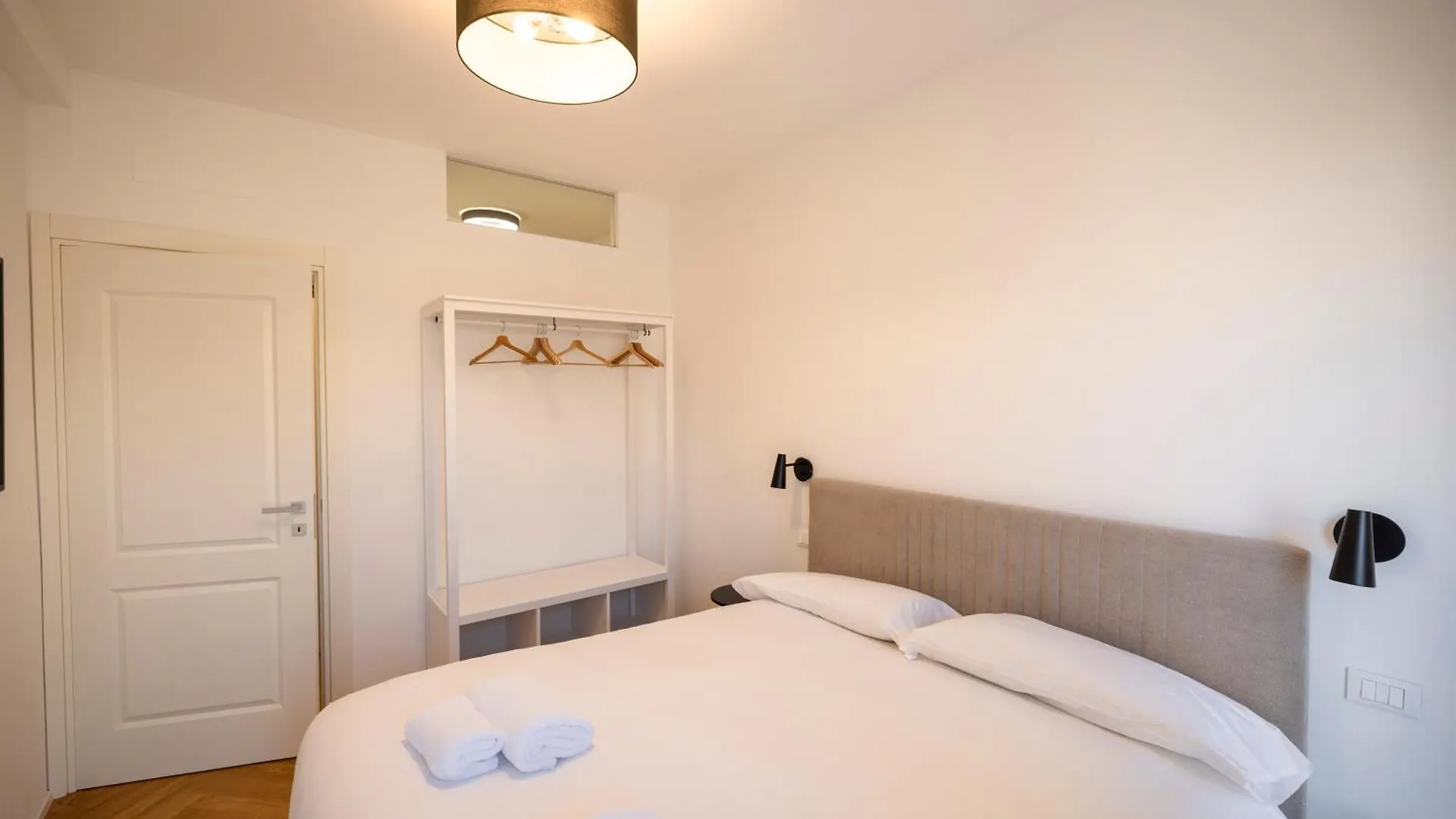 Apartamento Moderno Bilocale In Zona Monumentale-Cenisio Milán