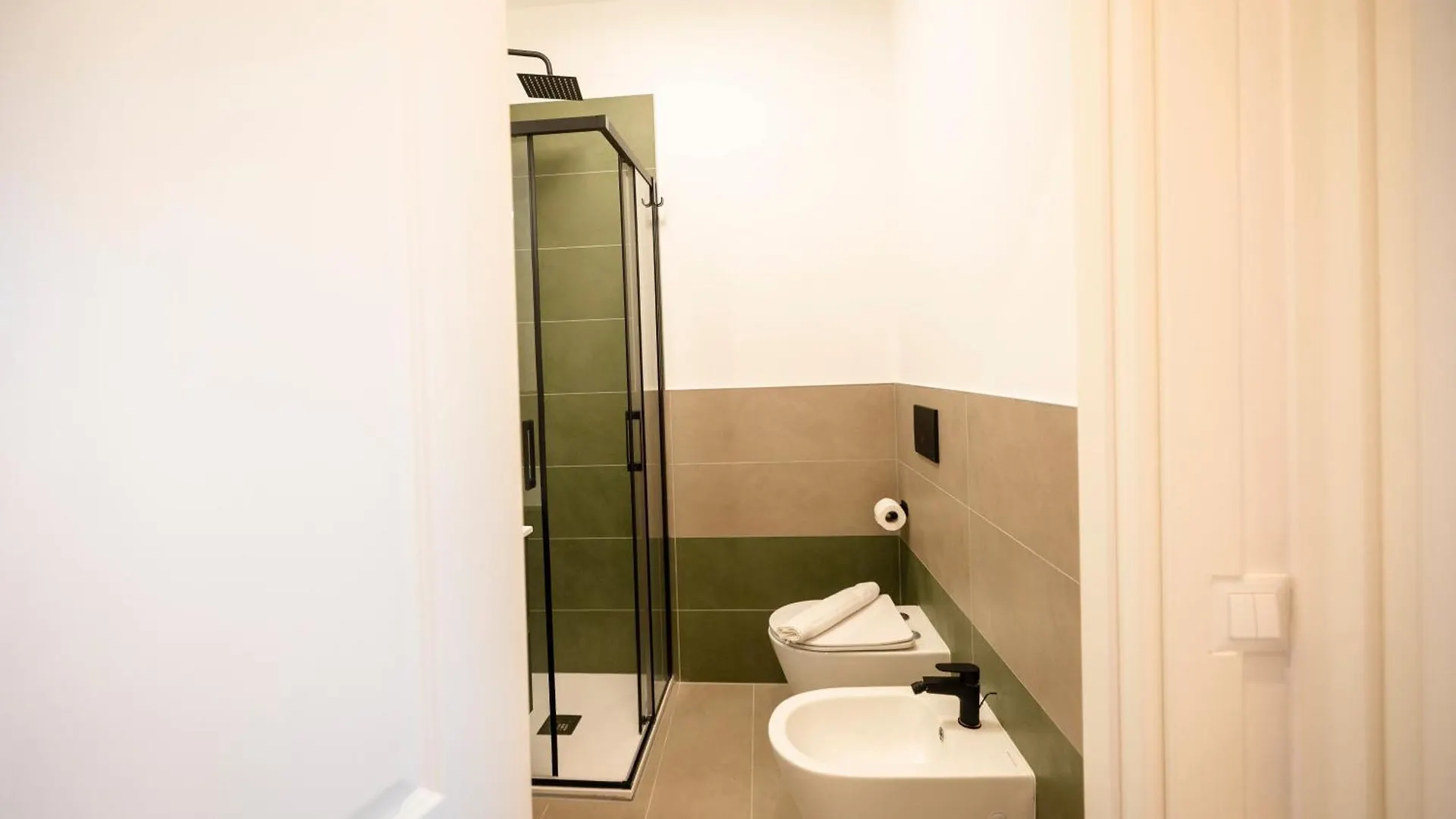 Apartamento Moderno Bilocale In Zona Monumentale-Cenisio Milán