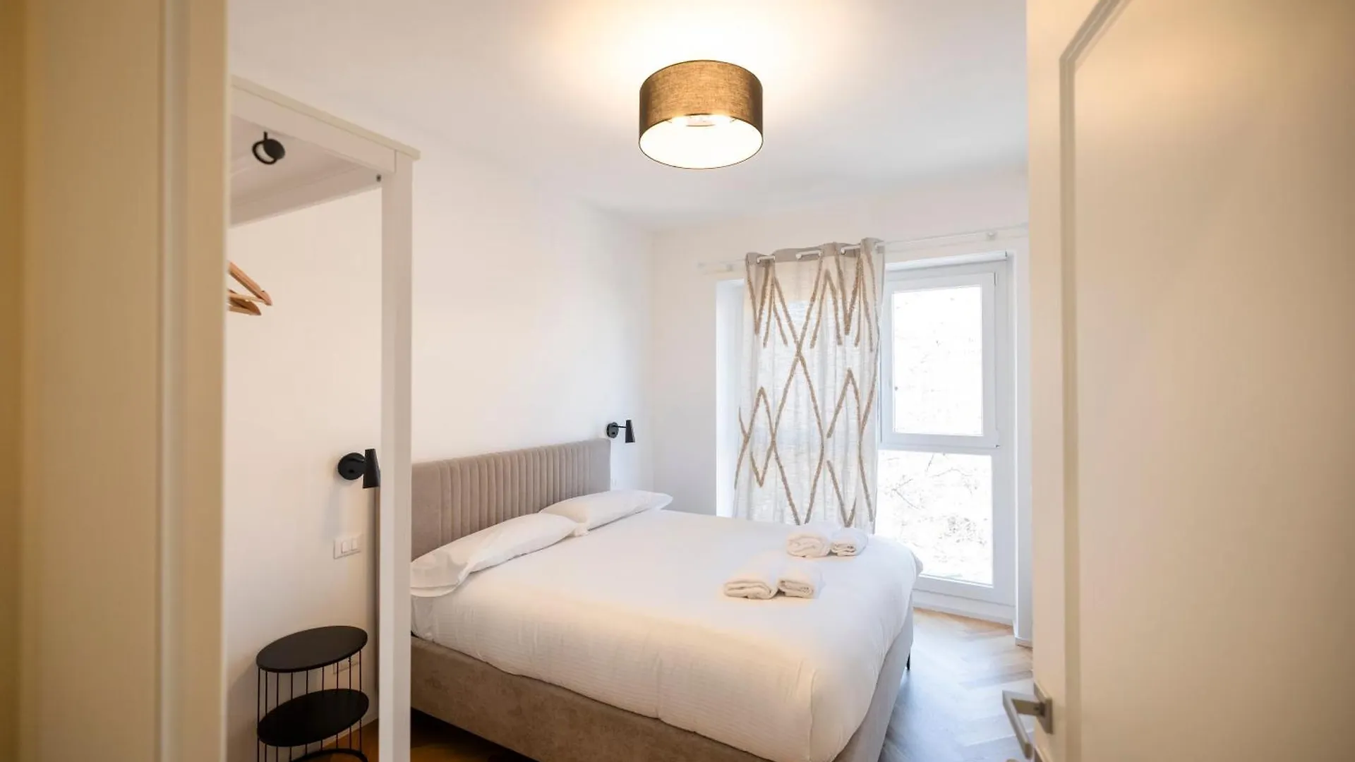 Apartamento Moderno Bilocale In Zona Monumentale-Cenisio Milán